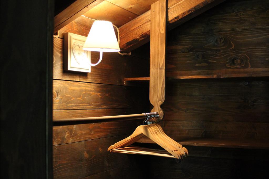 Family Room Private Bathroom
